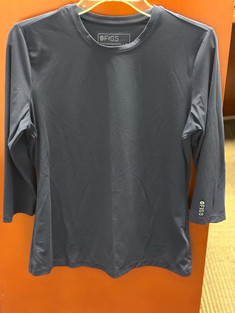 Figs Technical Collection Size M Dark Gray Long Sleeve Scrub Tee